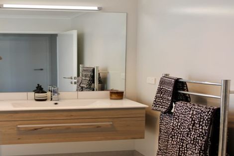 Photo of property in 22 Rangihina Road, Hobsonville, Auckland, 0616