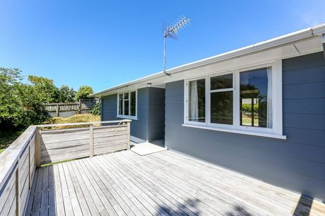 Photo of property in 6a Granby Place, Westown, New Plymouth, 4310