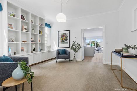 Photo of property in 85 Grant Road, Thorndon, Wellington, 6011