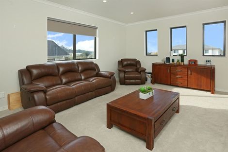 Photo of property in 10 Blewitt Court, Swanson, Auckland, 0614