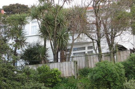 Photo of property in 12 Queens Drive, Kilbirnie, Wellington, 6022
