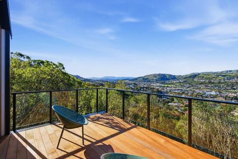 Photo of property in 27 Westhaven Drive, Tawa, Wellington, 5028