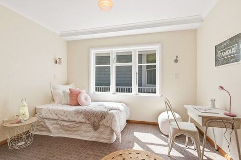 Photo of property in 4 Melrose Road, Island Bay, Wellington, 6023