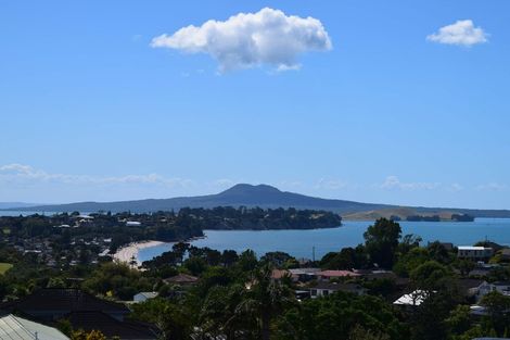 Photo of property in 1/134 Bleakhouse Road, Mellons Bay, Auckland, 2014