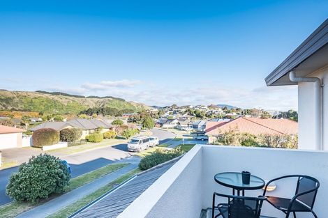 Photo of property in 4 Lorna Irene Drive, Raumati South, Paraparaumu, 5032