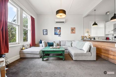 Photo of property in 1 Fairview Crescent, Kelburn, Wellington, 6012