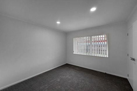 Photo of property in 65 Redcastle Drive, East Tamaki, Auckland, 2013