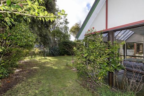Photo of property in 2 Lavinia Grove, Waikanae Beach, Waikanae, 5036