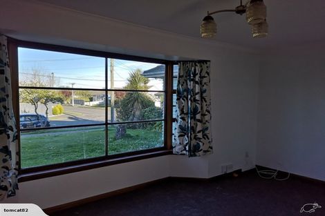 Photo of property in 27 Munro Street, Redwood, Christchurch, 8051