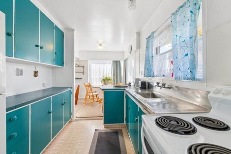 Photo of property in 2/39 Ashdown Place, Pahurehure, Papakura, 2113