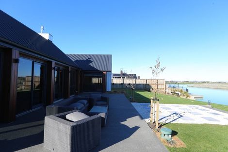 Photo of property in 15 Waterton Point, Huntingdon, Ashburton, 7774