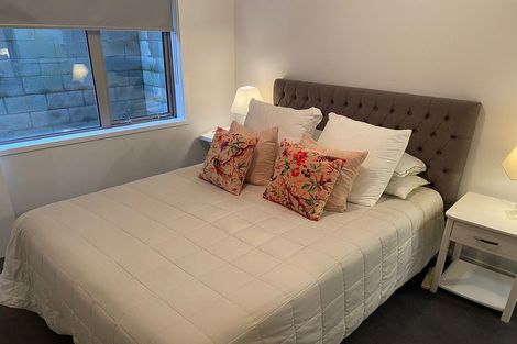 Photo of property in 5c Salmont Place, Kelburn, Wellington, 6012