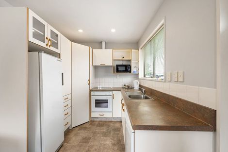 Photo of property in 1a Blue Gum Place, New Brighton, Christchurch, 8083