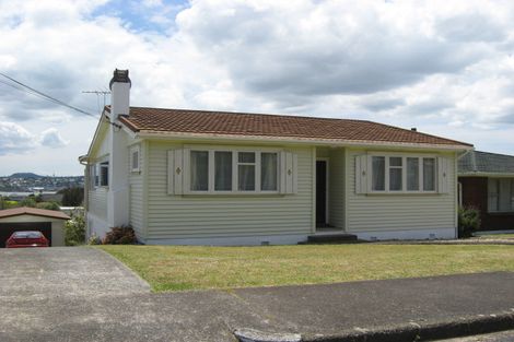 Photo of property in 6 Waterfront Road, Mangere Bridge, Auckland, 2022