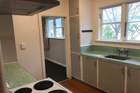 Photo of property in 179 Whites Line East, Waiwhetu, Lower Hutt, 5010