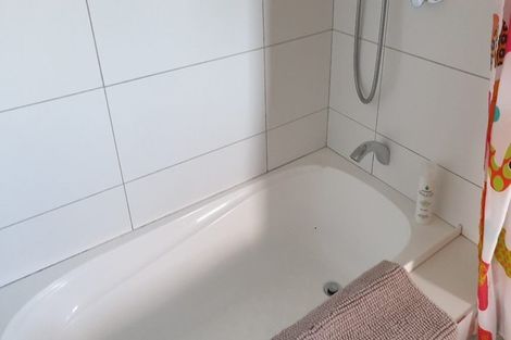 Photo of property in 4/45 Rawene Road, Birkenhead, Auckland, 0626