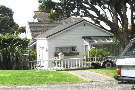 Photo of property in 9 Burnham Street, Seatoun, Wellington, 6022