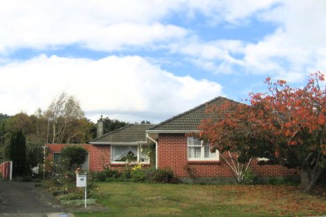 Photo of property in 37 Sunbrae Drive, Silverstream, Upper Hutt, 5019