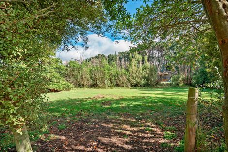 Photo of property in 620 Western Lake Road, Western Lake, Featherston, 5773