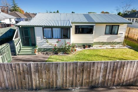 Photo of property in 3 Kenney Crescent, Fairfield, Hamilton, 3214
