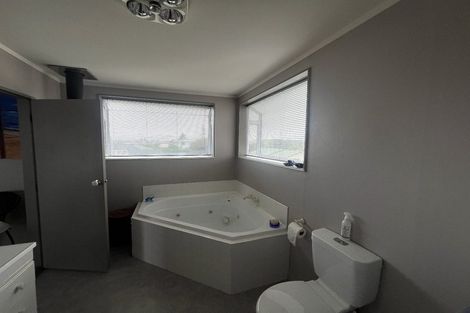 Photo of property in 1 Karaka Street, Otaki Beach, Otaki, 5512