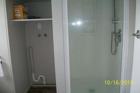 Photo of property in 228 Forrest Hill Road, Forrest Hill, Auckland, 0620