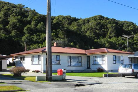 Photo of property in 19 Josephine Street, Greymouth, 7805