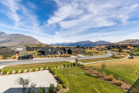 Photo of property in 19 Hackett Road, Jacks Point, Queenstown, 9371