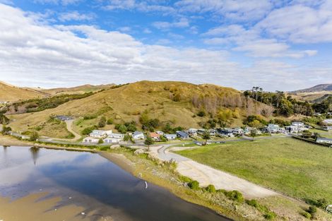 Photo of property in 3428 Pourerere Beach Road, Pourerere, Omakere, 4271