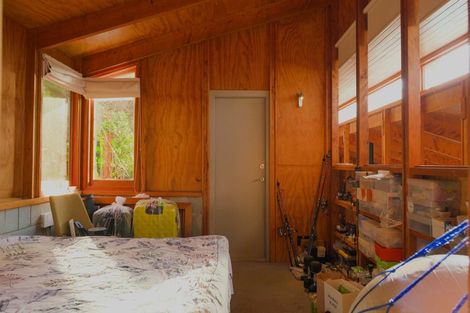 Photo of property in 12 Alanbrooke Place, Karori, Wellington, 6012