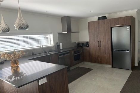 Photo of property in 51 Crown Street, Papamoa, 3118