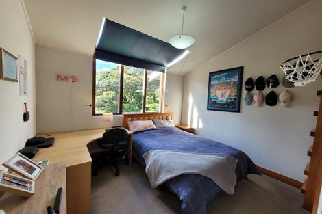 Photo of property in 47 Rimu Road, Oratia, Auckland, 0604