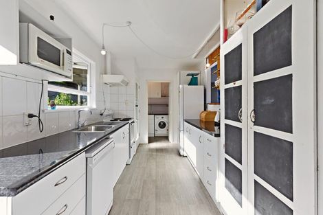 Photo of property in 18 Jonathon Street, Brookfield, Tauranga, 3110