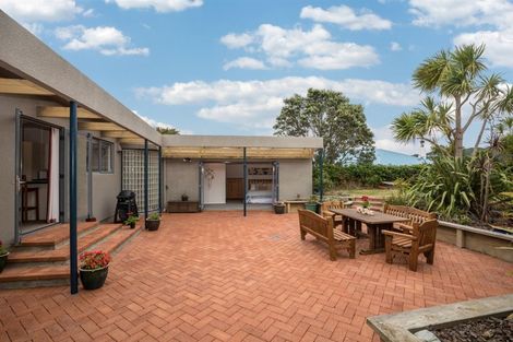 Photo of property in 5 Clifford Road, Johnsonville, Wellington, 6037