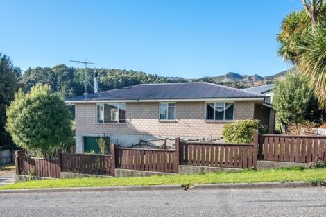 Photo of property in 7 Watson Street, Akaroa, 7520