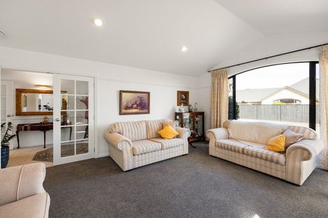 Photo of property in 16 Strathconnan Court, Rototuna, Hamilton, 3210