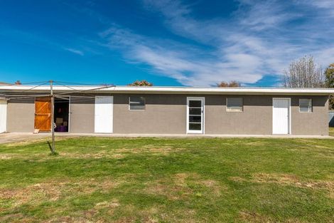 Photo of property in 4 Moorhouse Street, Waimate, 7924