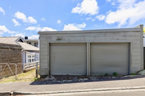 Photo of property in 28 Rhodes Street, Newtown, Wellington, 6021
