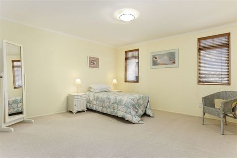 Photo of property in 31 Prospect Terrace, Milford, Auckland, 0620