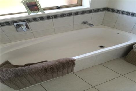 Photo of property in 3 Kellaway Drive, East Tamaki, Auckland, 2013