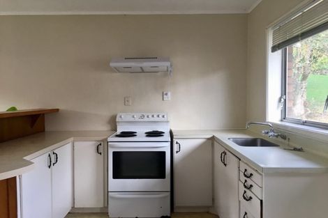 Photo of property in 2/80 Peach Road, Glenfield, Auckland, 0629