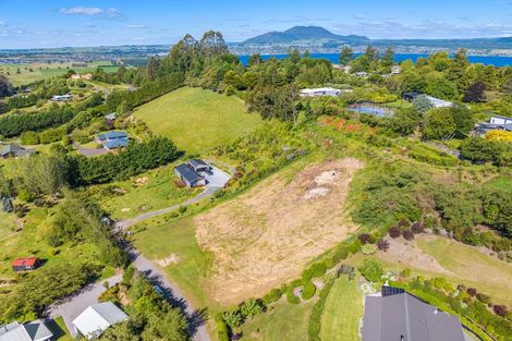 Photo of property in 2/142 Mapara Road, Acacia Bay, Taupo, 3385
