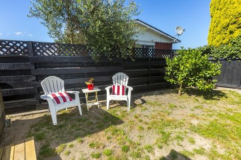 Photo of property in 22 Tacoma Drive, Totara Park, Upper Hutt, 5018