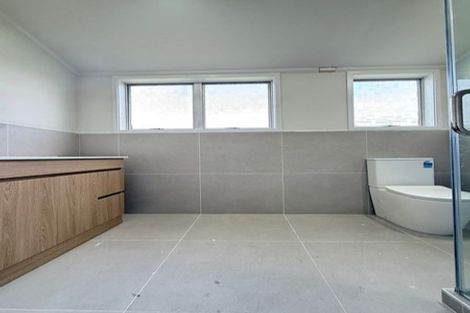 Photo of property in 16 Gloaming Place, Conifer Grove, Takanini, 2112
