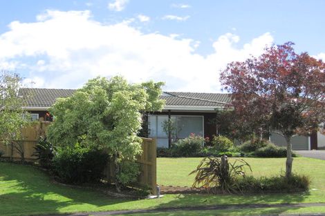 Photo of property in 28 Jane Gifford Place, Half Moon Bay, Auckland, 2012