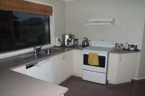 Photo of property in 19 Jadewynn Drive, Massey, Auckland, 0614