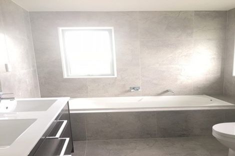 Photo of property in 33 Fennell Crescent, Silverdale, 0932