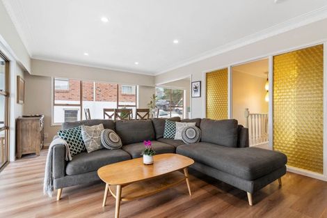 Photo of property in 4239a Great North Road, Glendene, Auckland, 0602