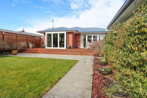 Photo of property in 7 Greers Road, Ilam, Christchurch, 8041