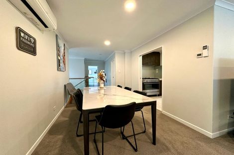 Photo of property in 21a Fairmount Road, Titirangi, Auckland, 0604